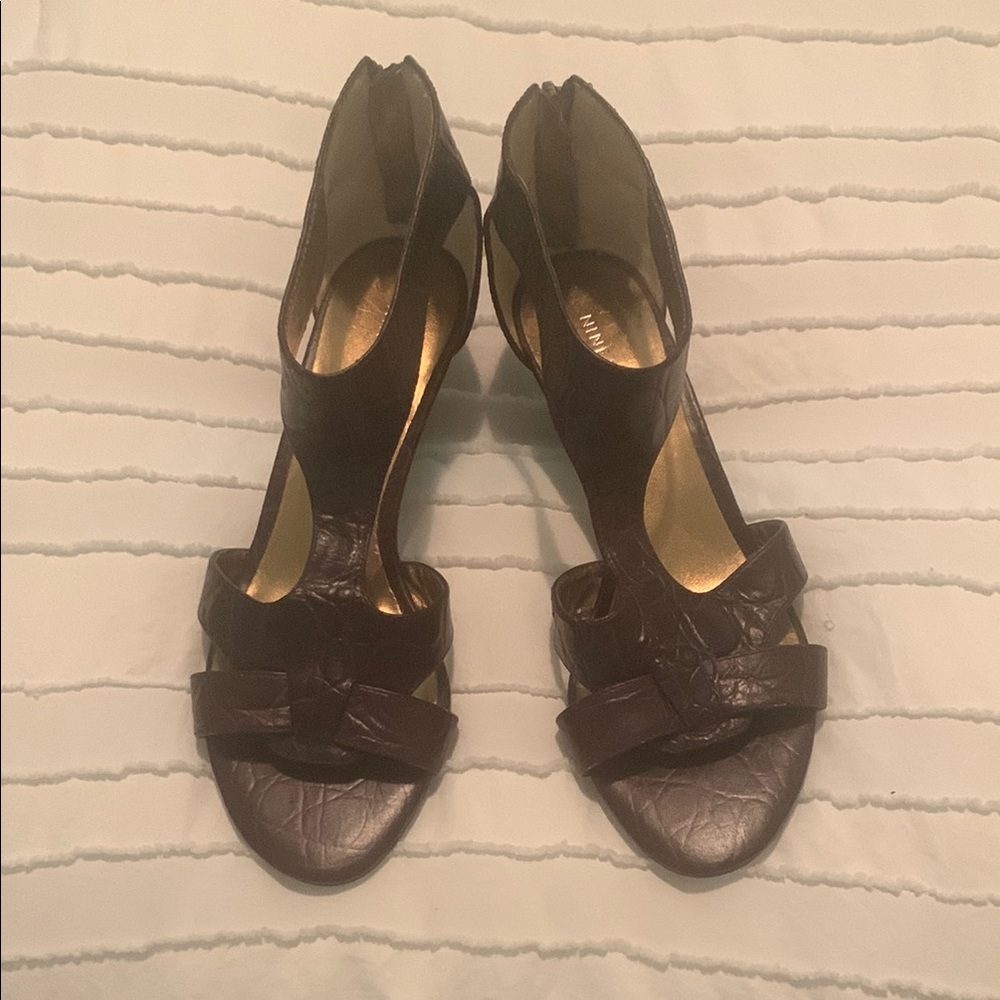 Nine West Brown Heels with Classic Design